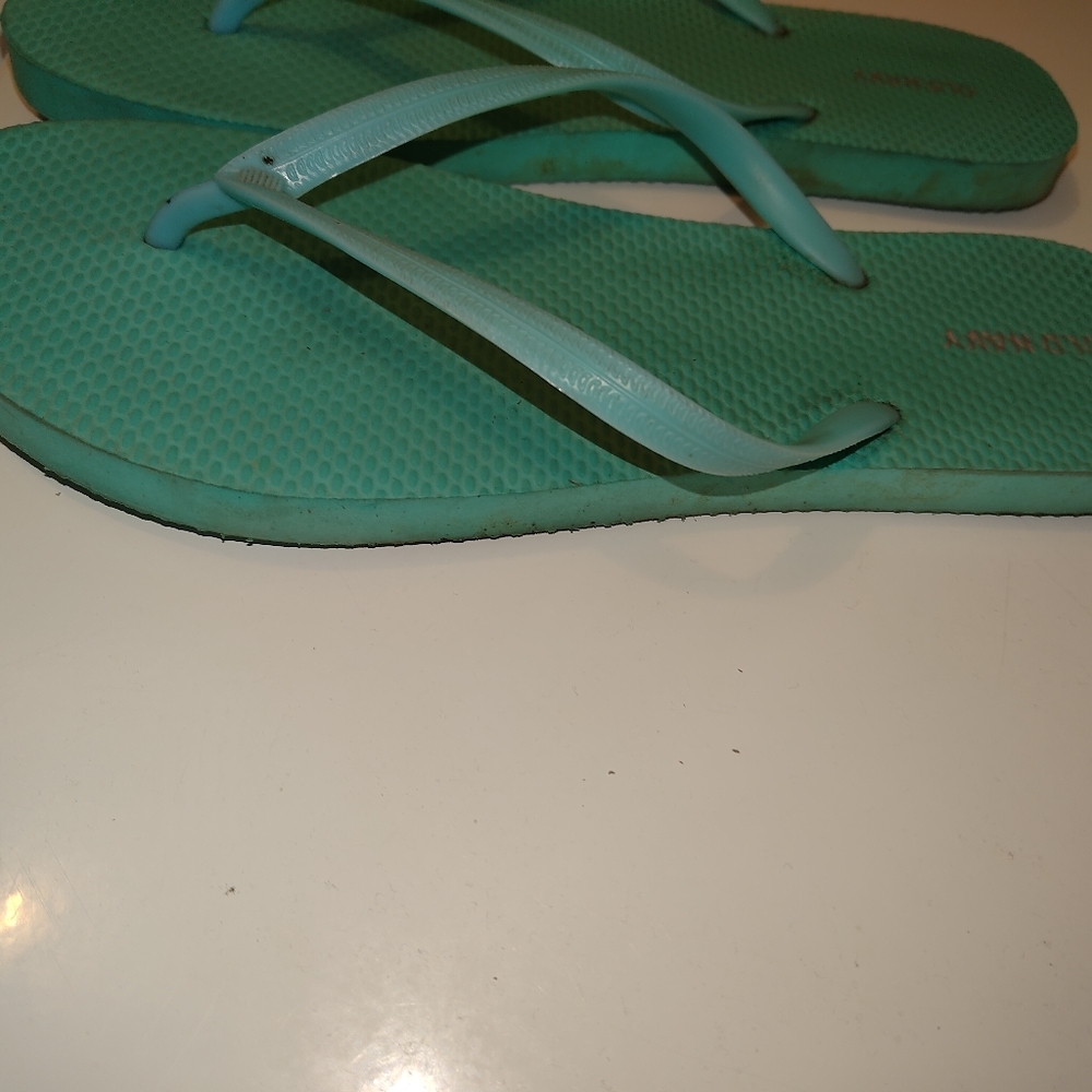 Slippers - Picture 3 of 3